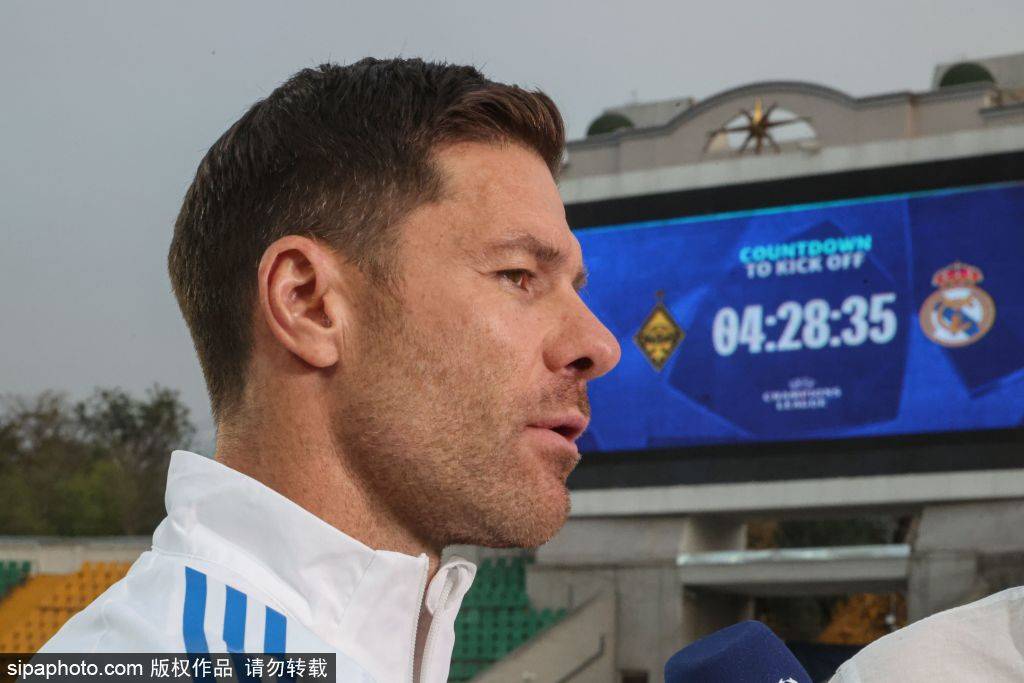 孔帕尼续约,拜仁豪取全胜:德甲与欧冠双线领跑的背后